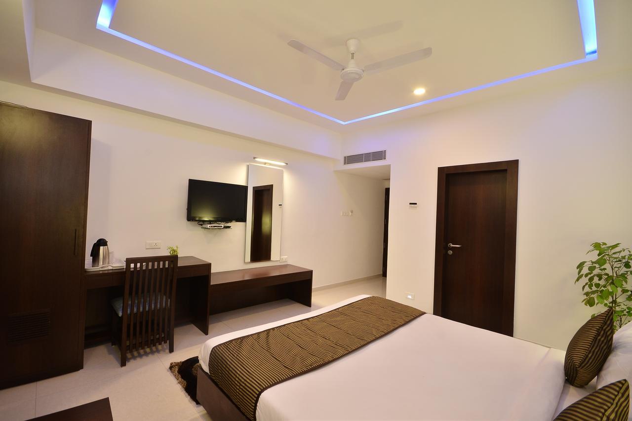 Hotel The Sentosa Rajkot Exterior foto
